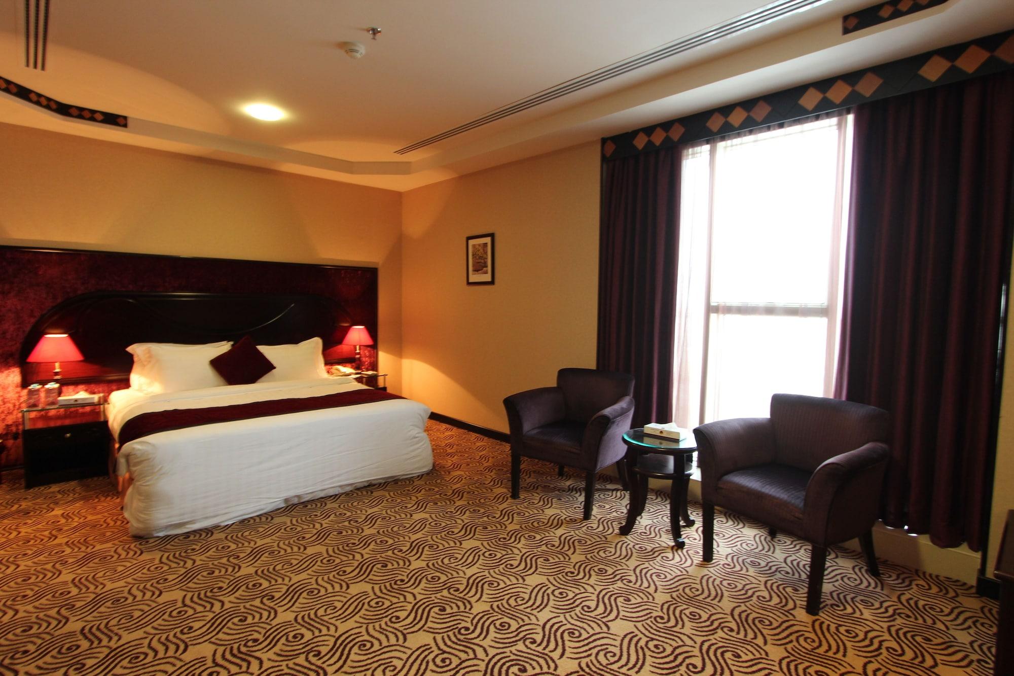 Awaliv International Hotel Ta'if Ngoại thất bức ảnh A room at the hotel