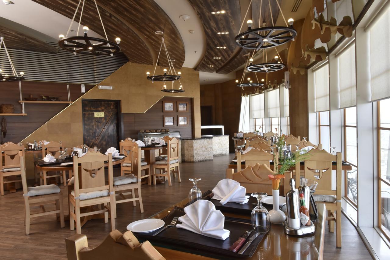 Awaliv International Hotel Ta'if Ngoại thất bức ảnh The restaurant